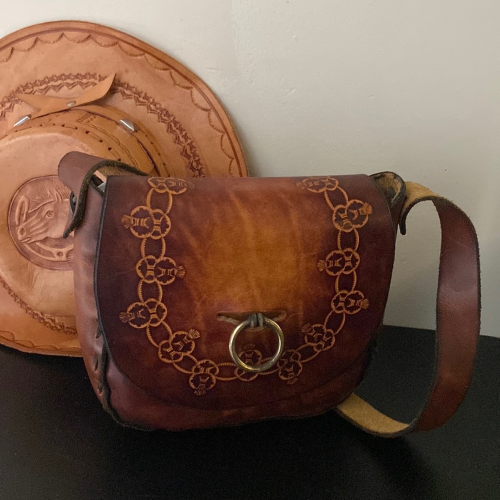 Vintage 60s Tooled Leather Purse